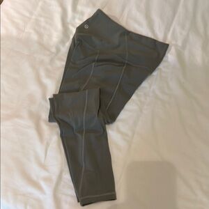 Lululemon Athletica Olive Leggings with side pockets